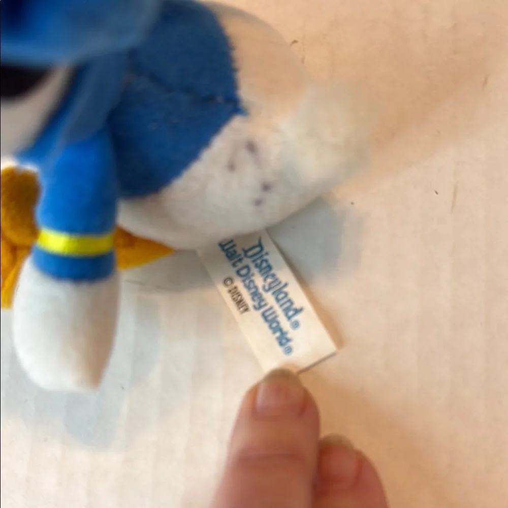 Disney Keychains - Picture 4 of 10